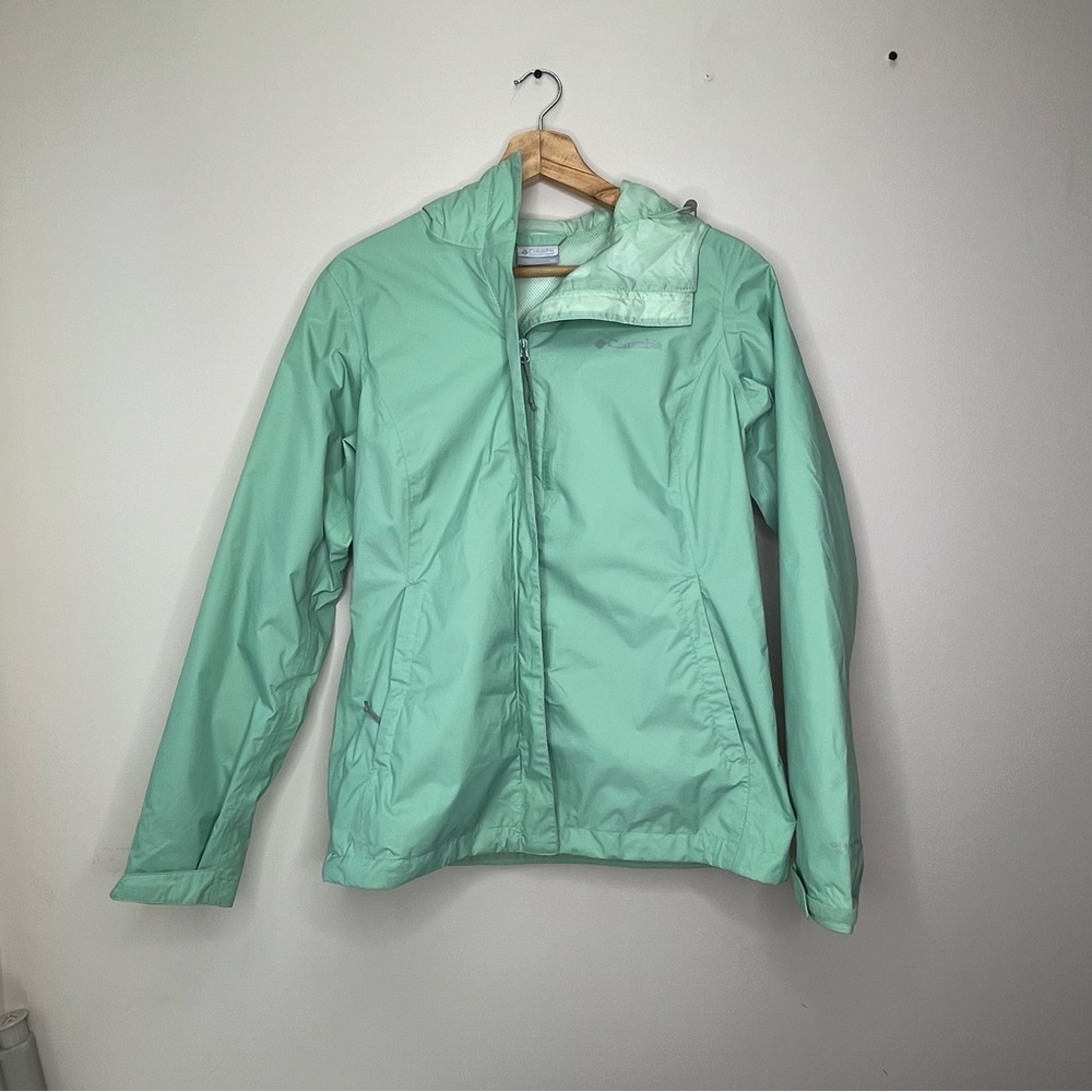 Columbia WATERPROOF Omni-Tech Breathable Fall‎ Winter Jacket